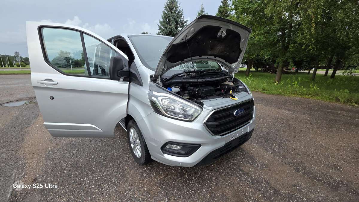 Ford Transit Custom dalimis. Nedidelė rida