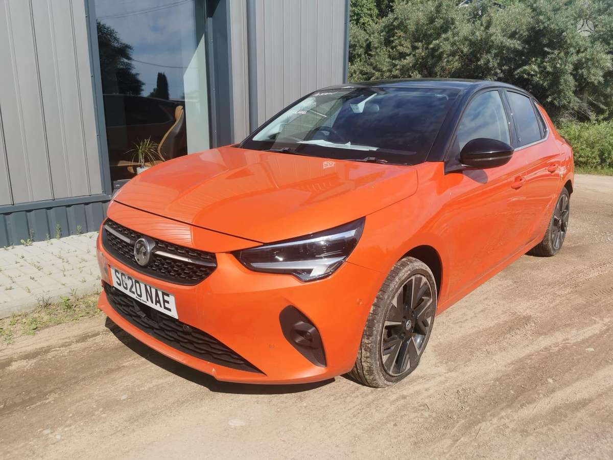 Opel Corsa dalimis