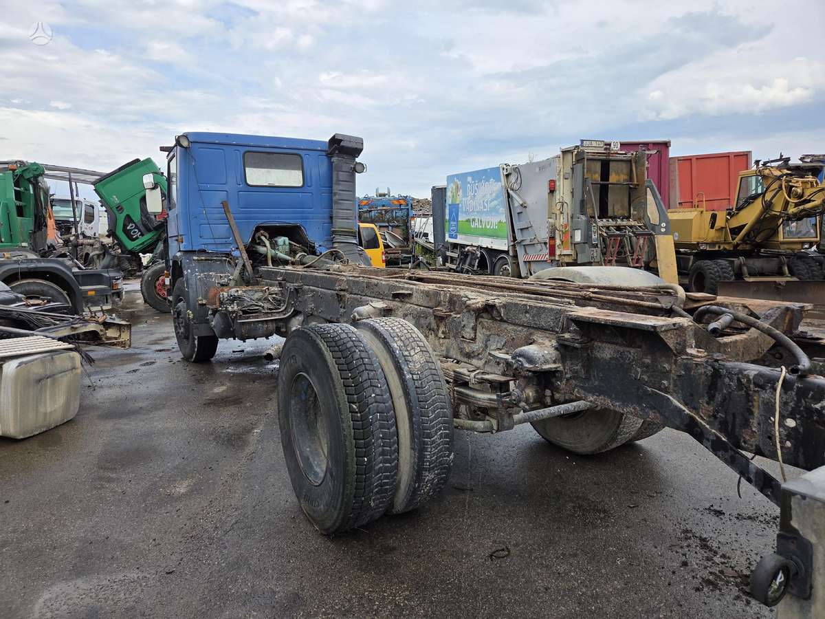 Scania 92M, trucks