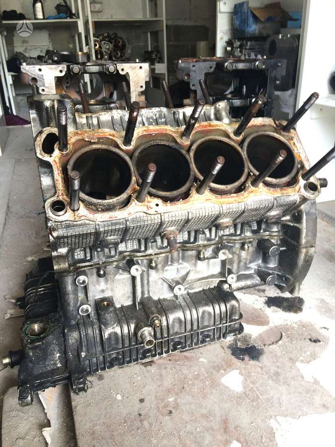 Maserati 3200 GT, AM585, engine parts