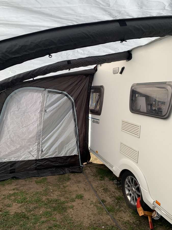 Sterling Eccles Moonstone, caravans
