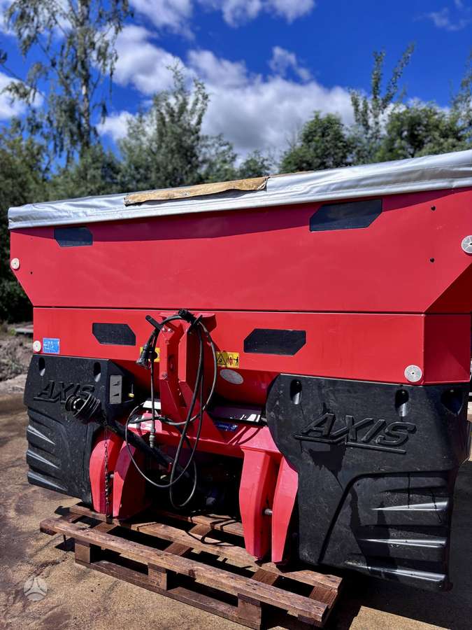 Kuhn Axis 40.2 M EMC, spreaders