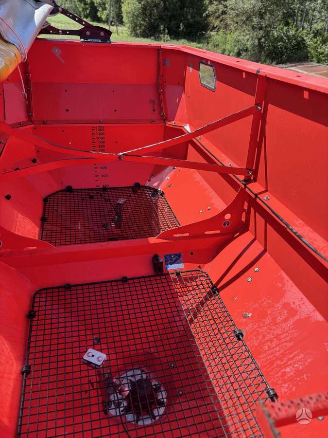 Kuhn Axis 40.2 M EMC, разбрасыватели