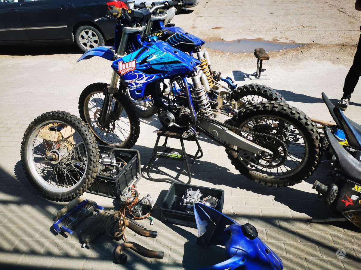 Yamaha YZ, motocross