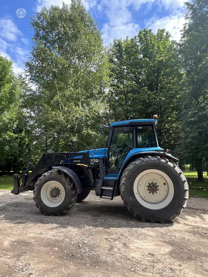 New Holland 8770, тракторы