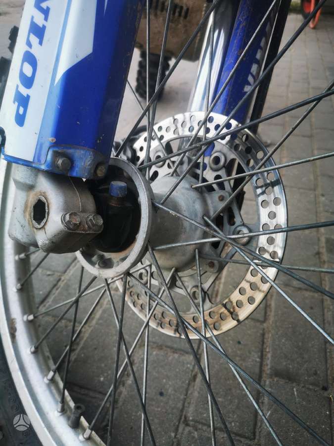 Yamaha WR, krosa / enduro