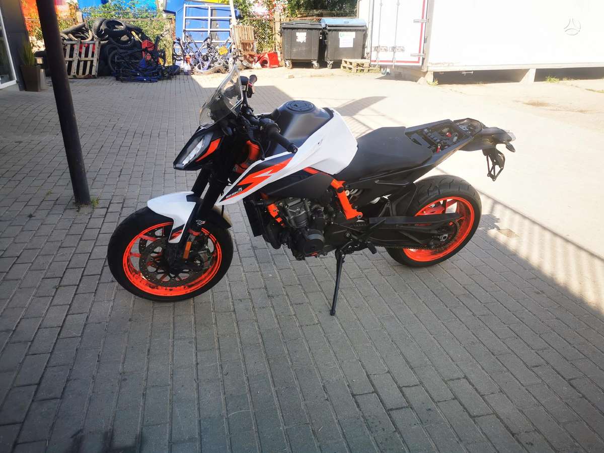KTM Duke, street / klasikiniai