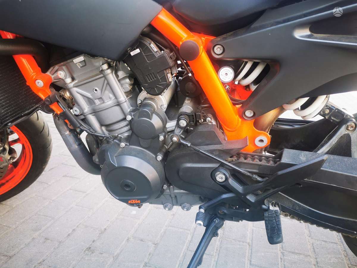 KTM Duke, street / klasikiniai