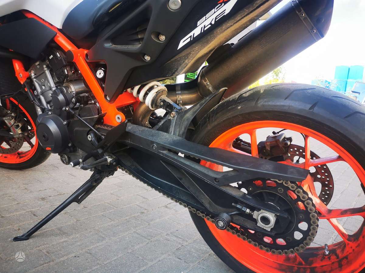 KTM Duke, street / klasikiniai