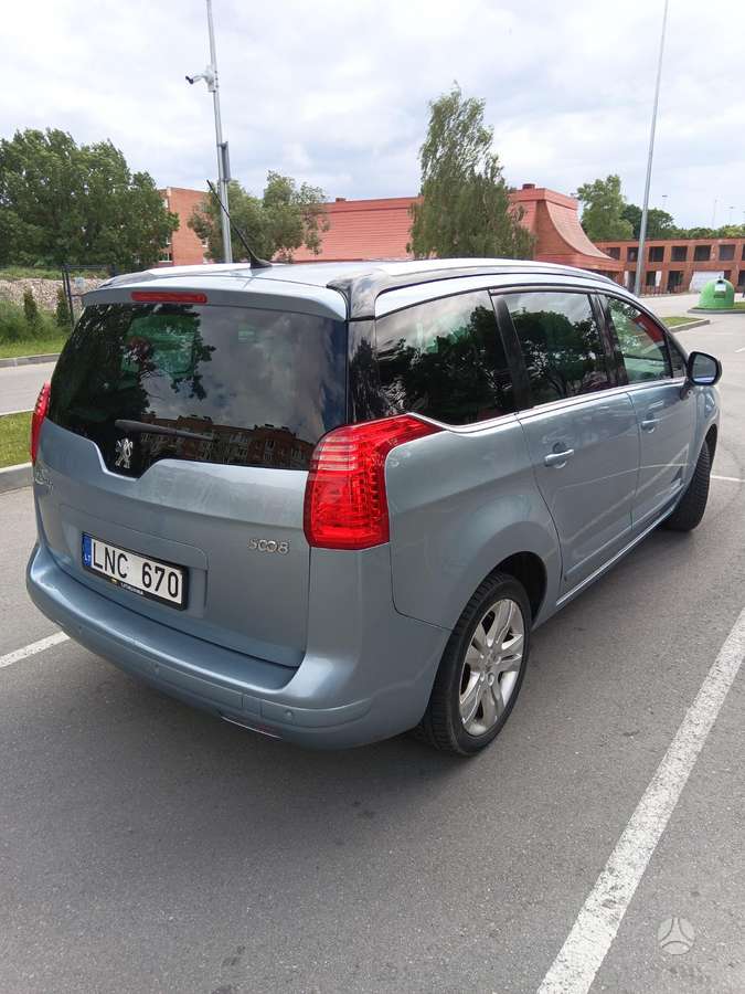 Peugeot 5008 - 7