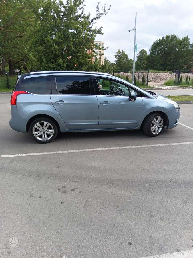 Peugeot 5008 - 6