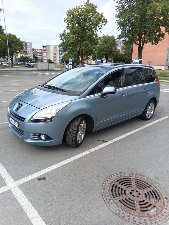 Peugeot 5008 - 11