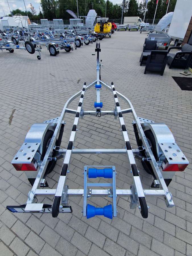 Tiki Treiler BX600LR, boat / watercraft