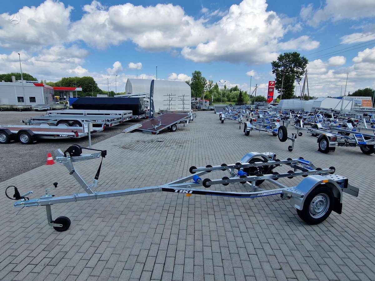 Tiki Treiler BX600LR, boat / watercraft