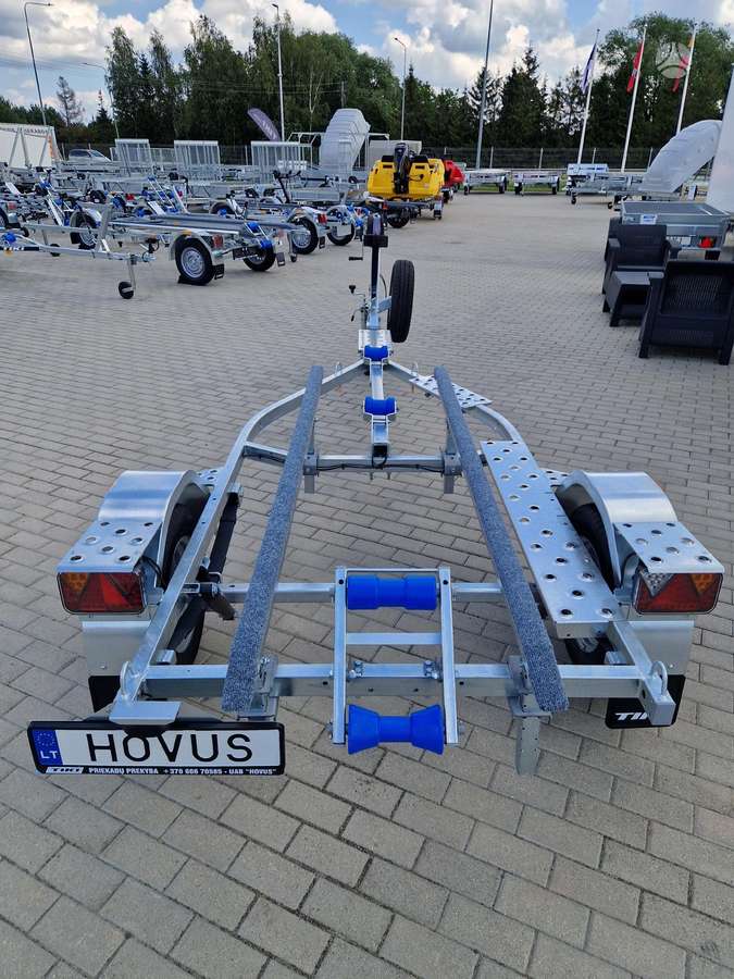 Tiki Treiler BX600LR, boat / watercraft