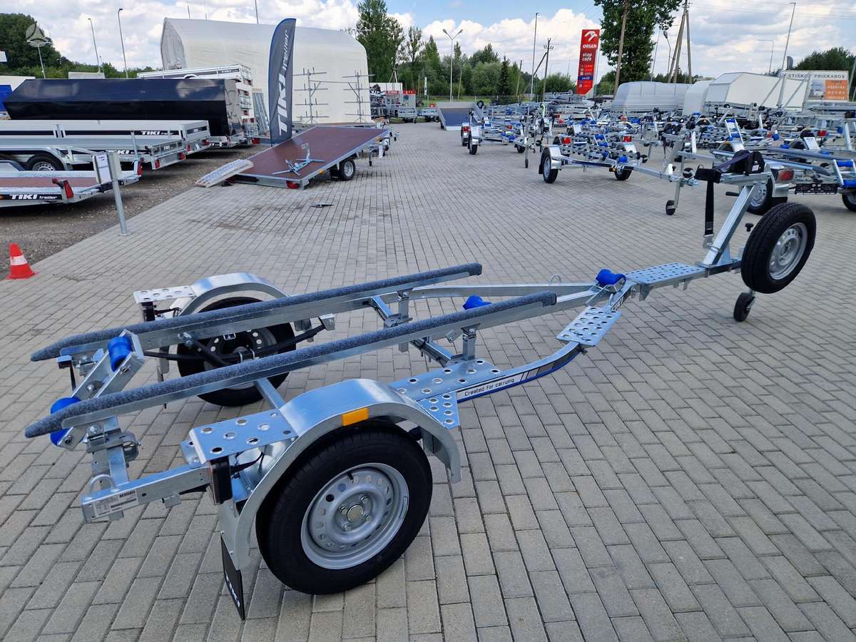 Tiki Treiler BX600LR, boat / watercraft