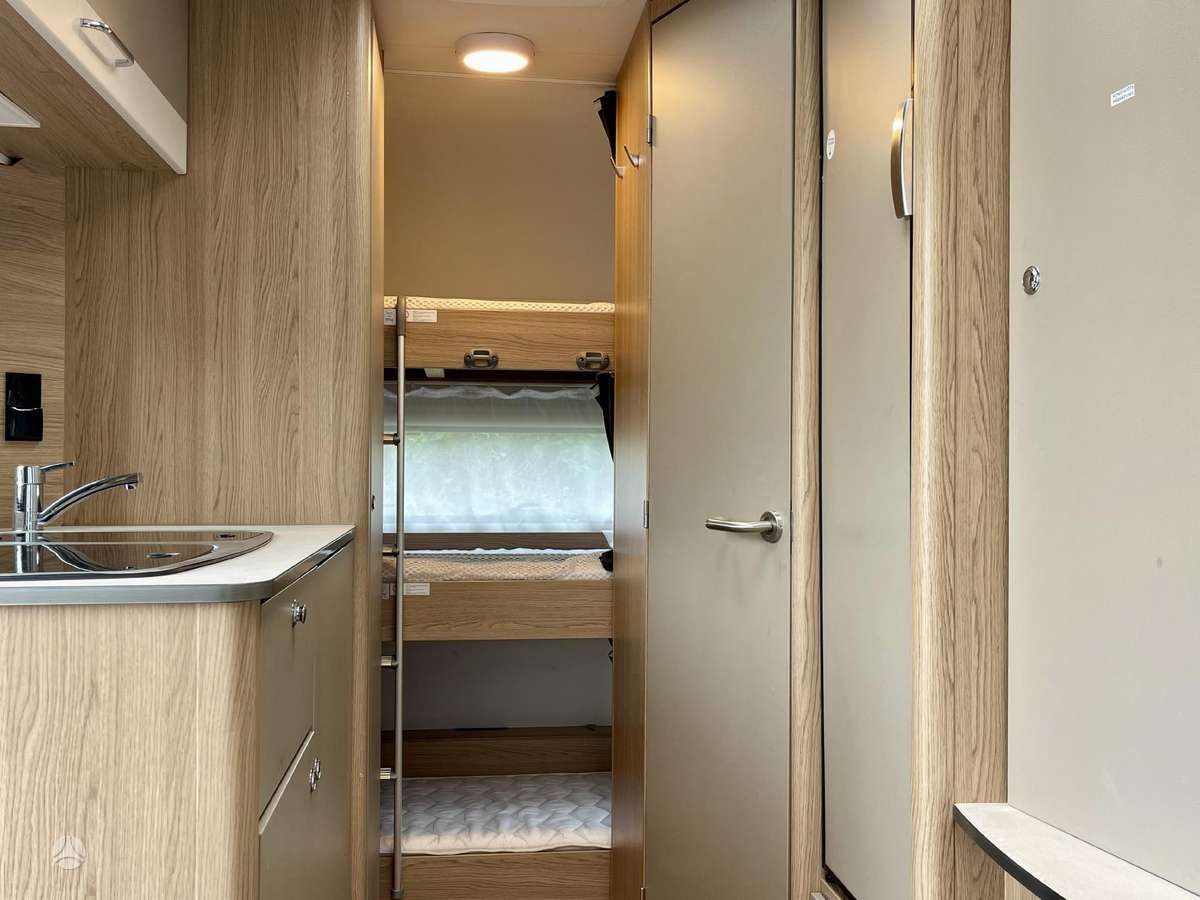 LMC Sassino 390K, caravans