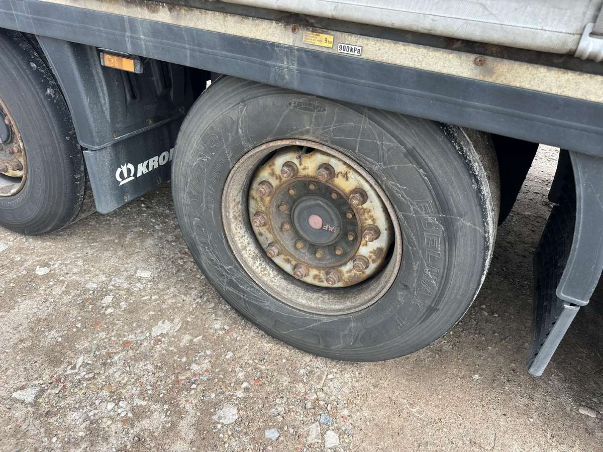 Krone Mega R 19,5, užuolaidinės / tentinės