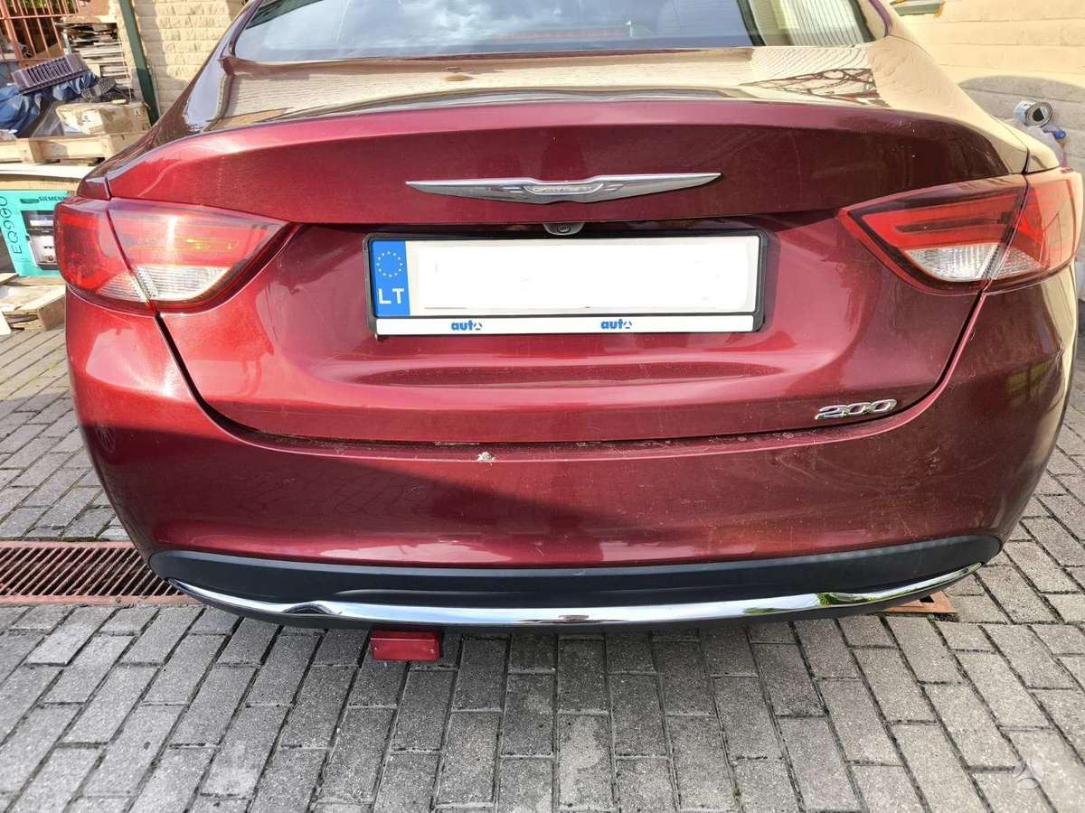 Chrysler 200, 2.4 l., Седан