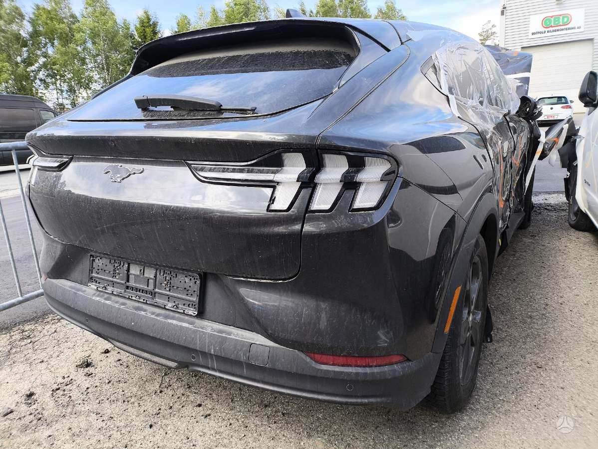 Ford Mustang Mach-E Rida 4246 mi