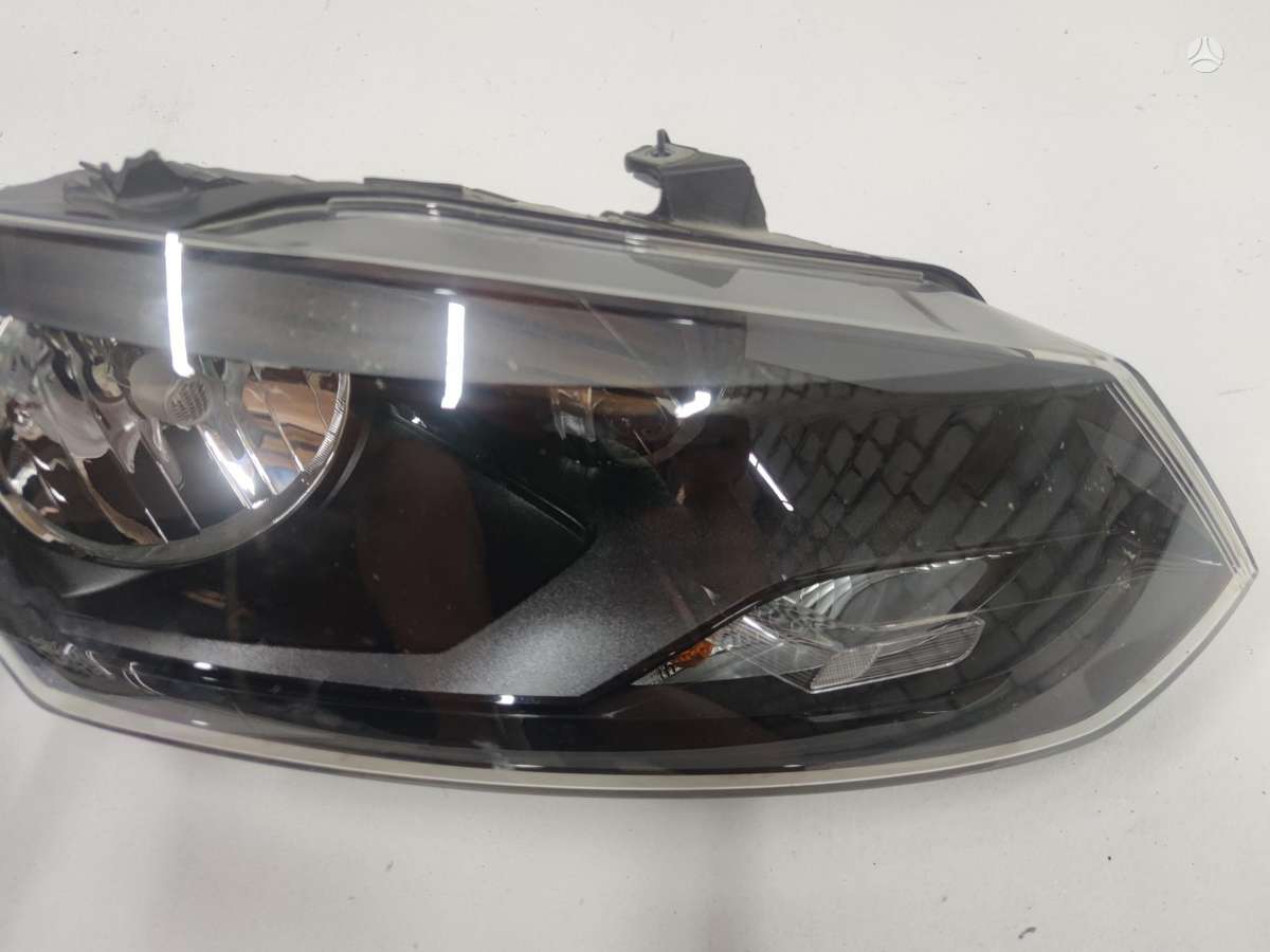 Volkswagen Polo žibintai