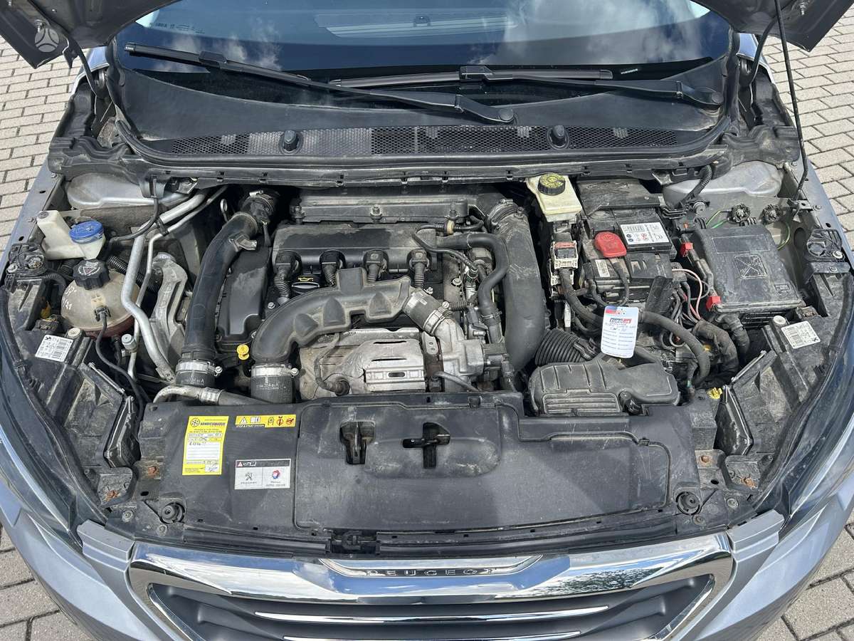 Peugeot 308, 1.6 l., hatchback