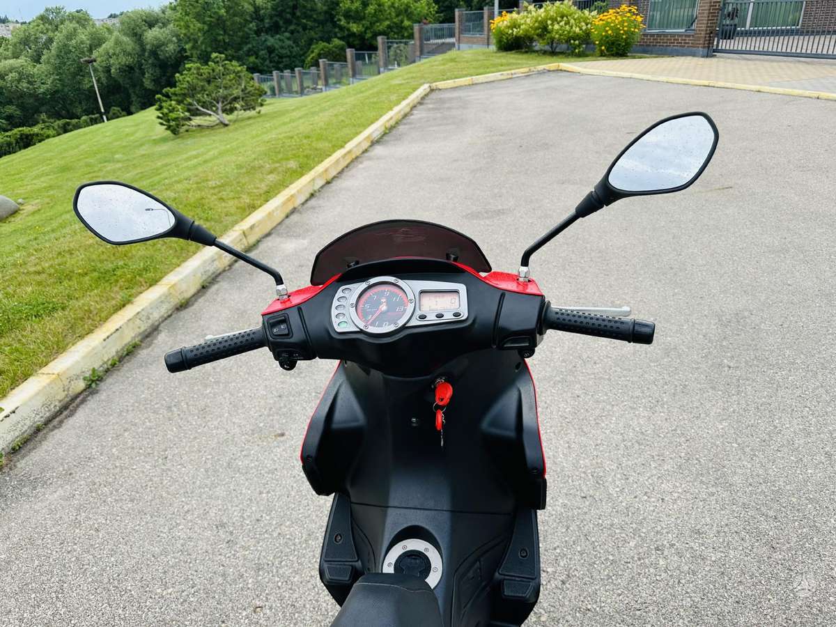 Gilera Runner 49cc, scooters / mopeds