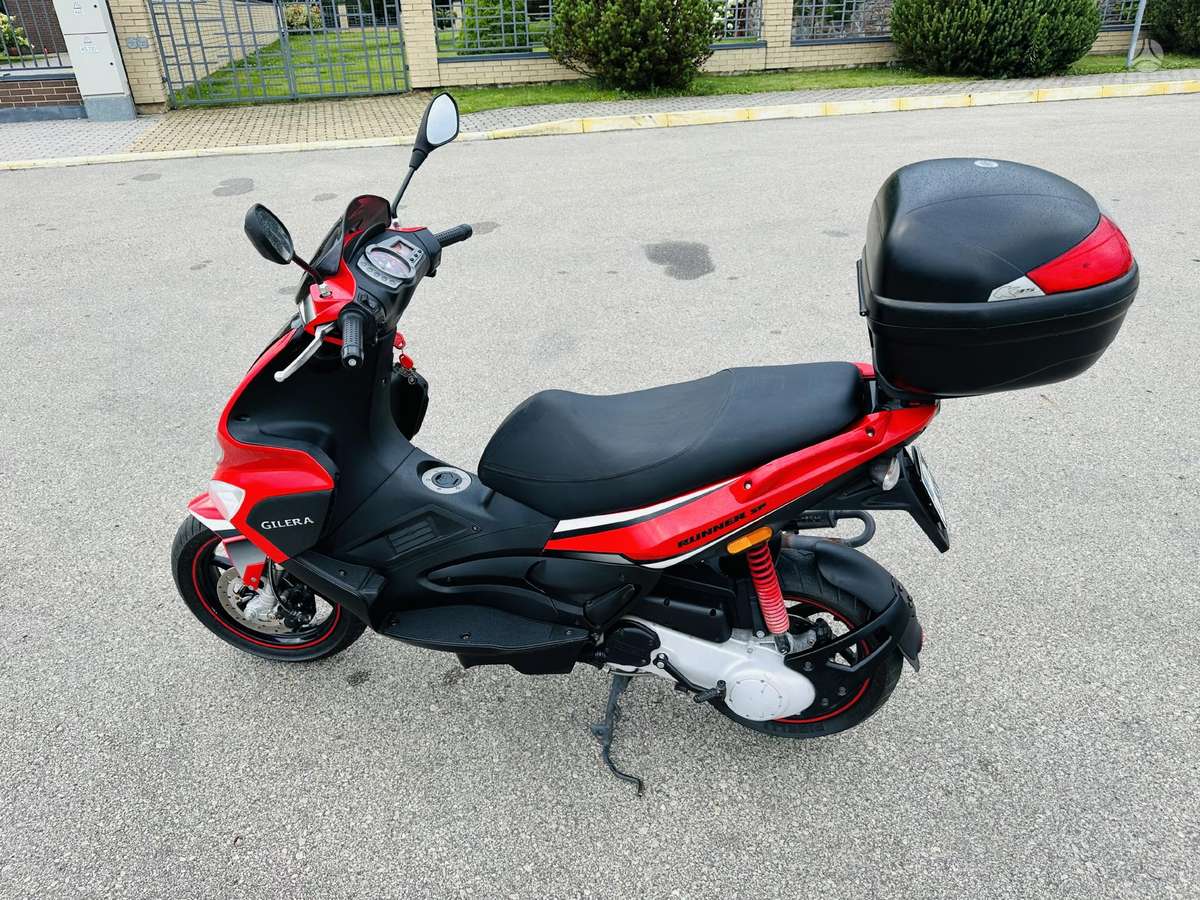 Gilera Runner 49cc, scooters / mopeds