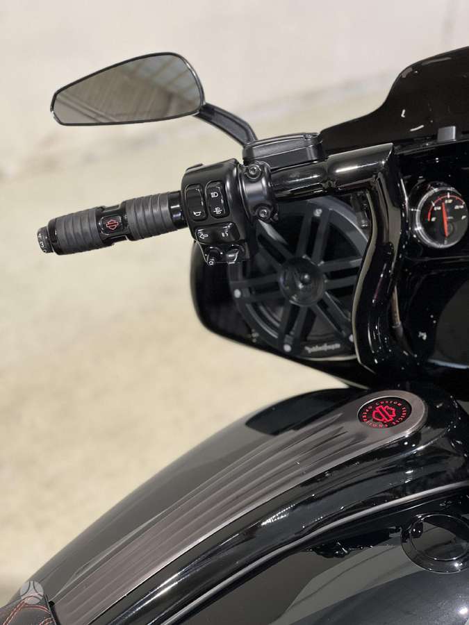 Harley-Davidson CVO 1923cc, choppers / cruisers / custom