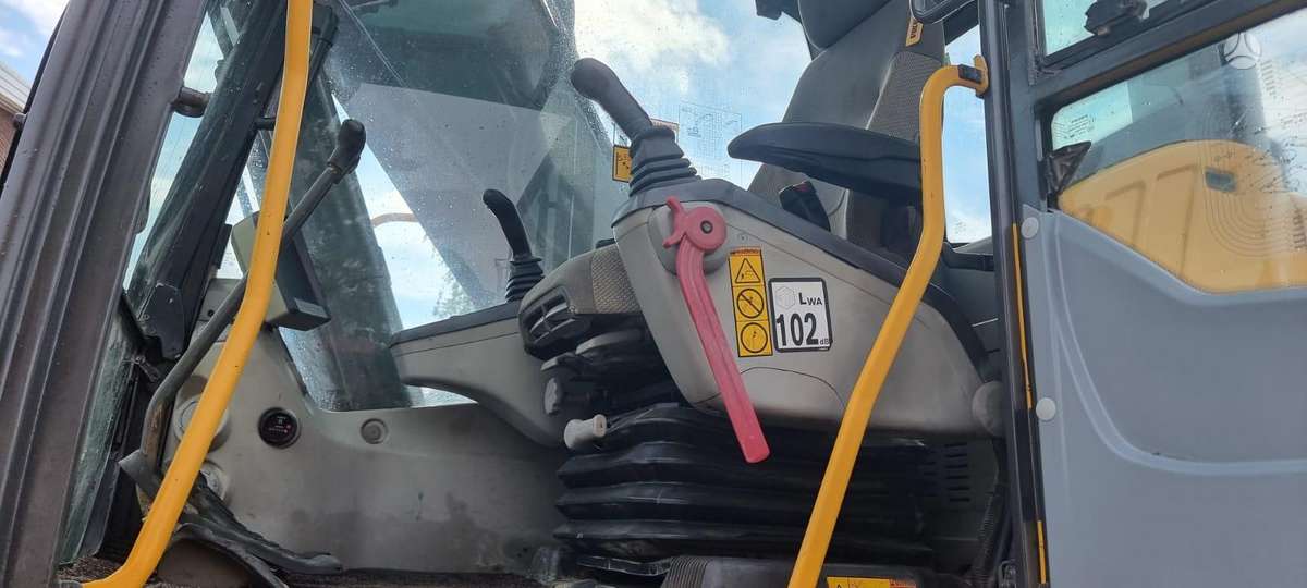 Volvo EC 210 C, ekskavatoriai