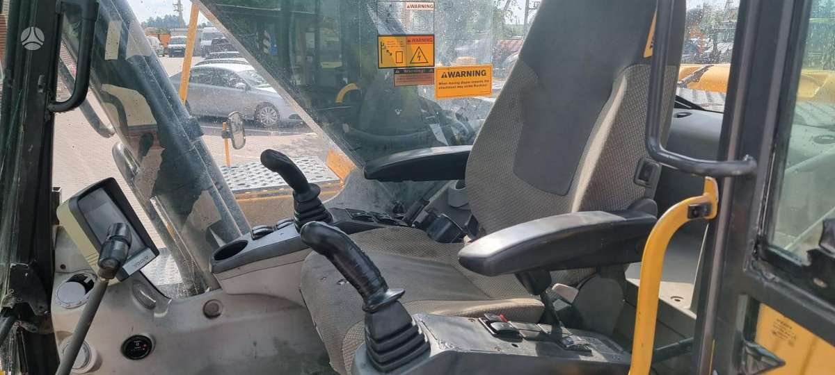 Volvo EC 210 C, экскаваторы