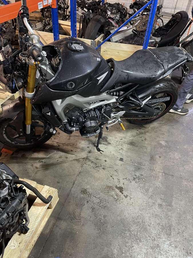 Yamaha MT, street / classic