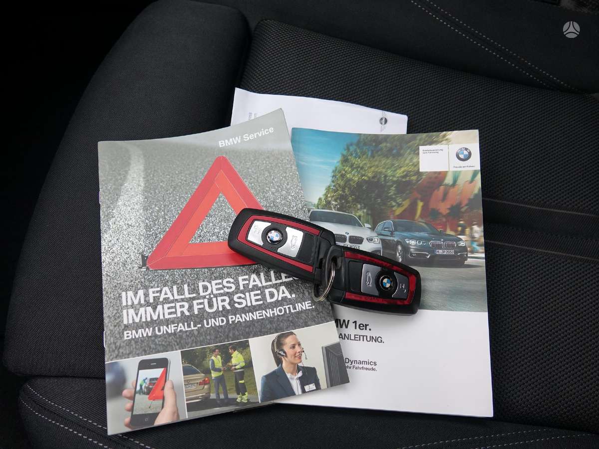 BMW 120, 1.6 l., hatchback