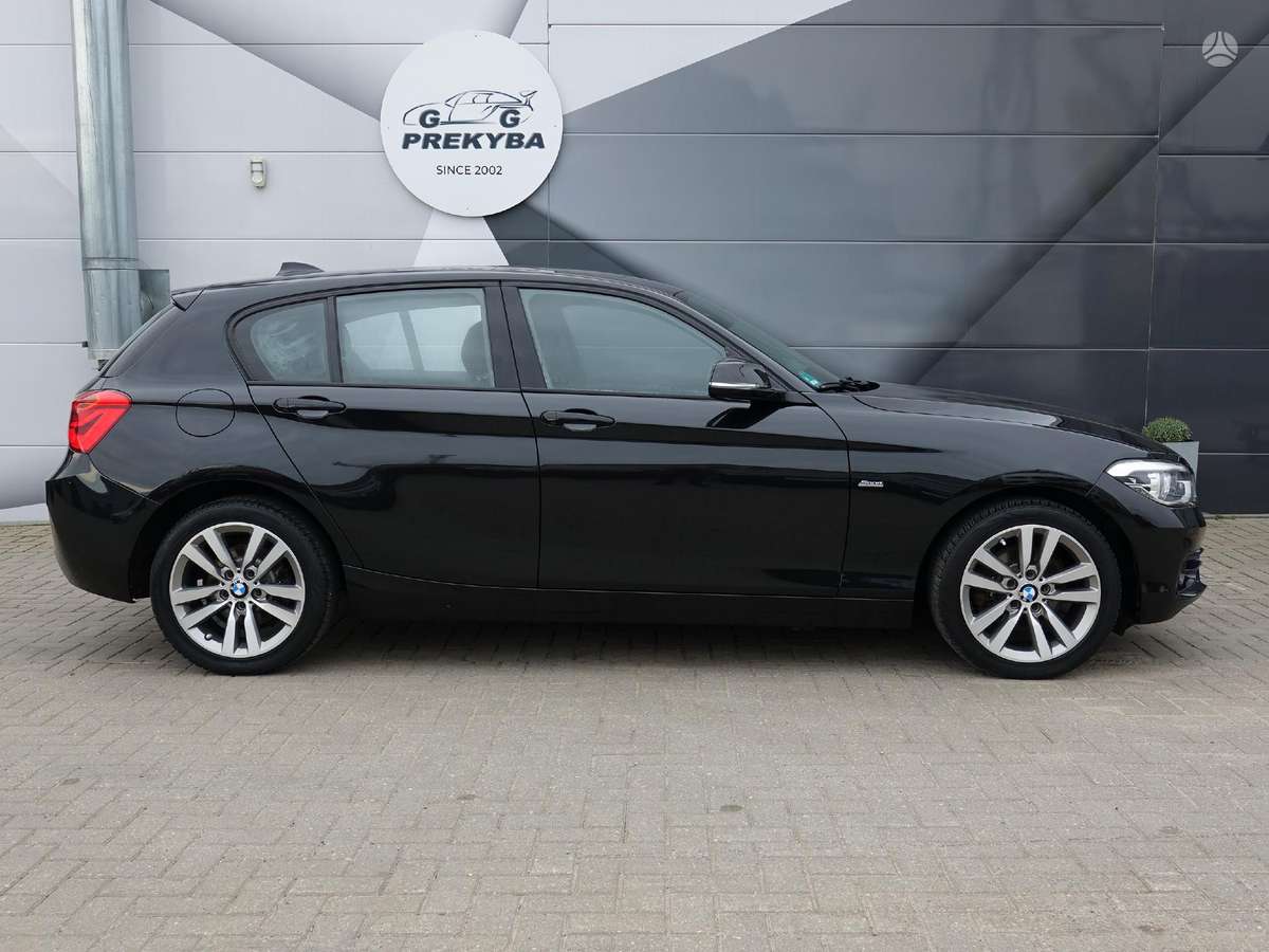 BMW 120, 1.6 l., hatchback