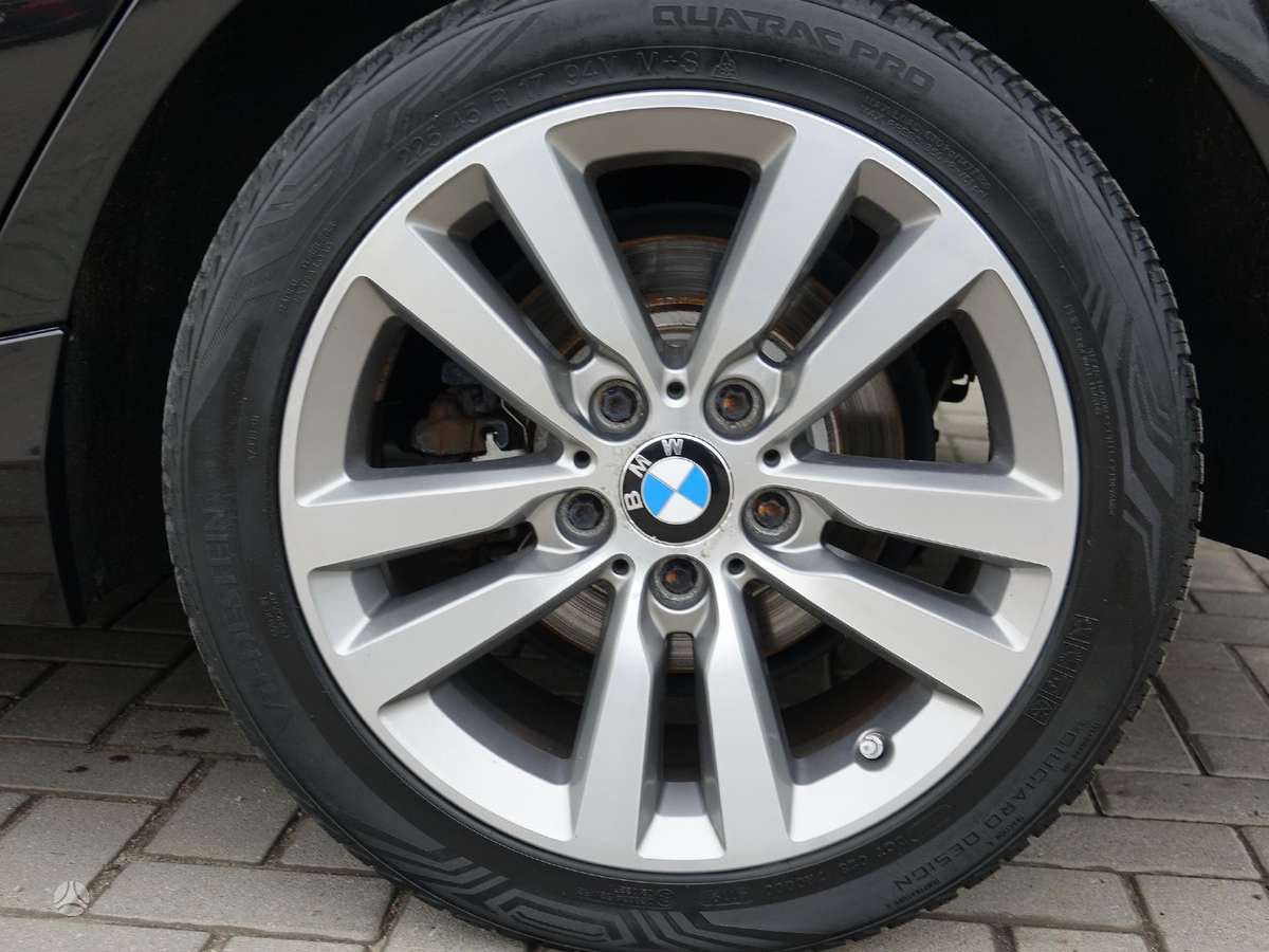BMW 120, 1.6 l., hatchback