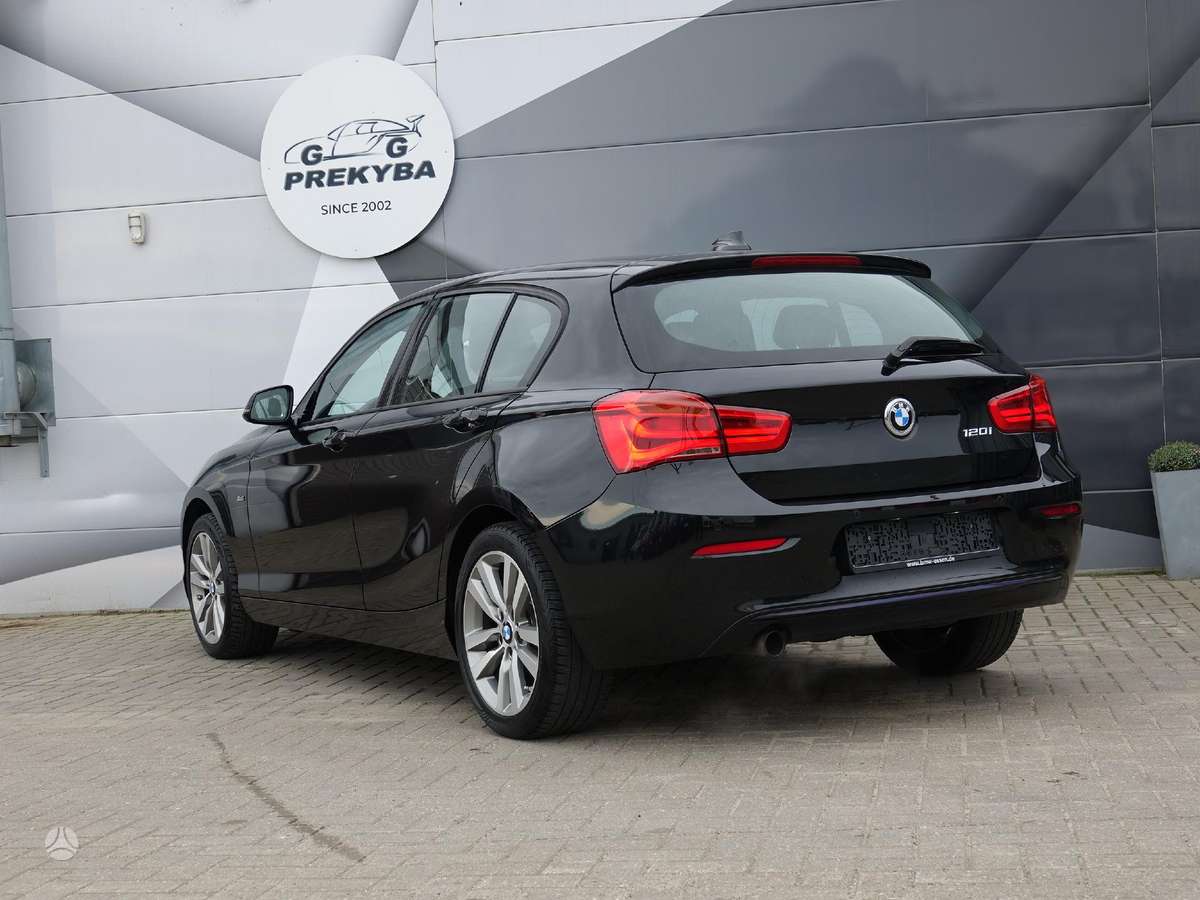 BMW 120, 1.6 l., hatchback