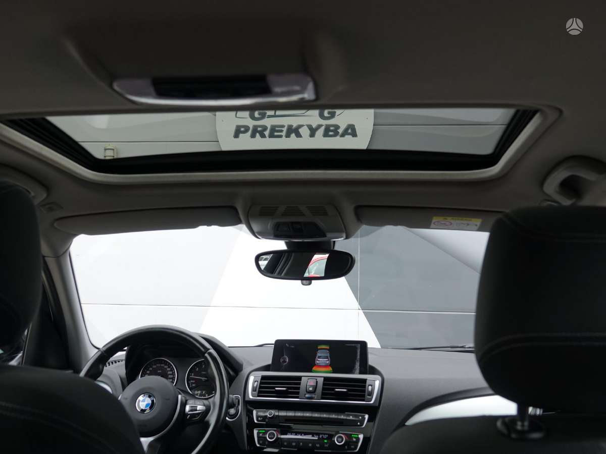 BMW 120, 1.6 l., hatchback