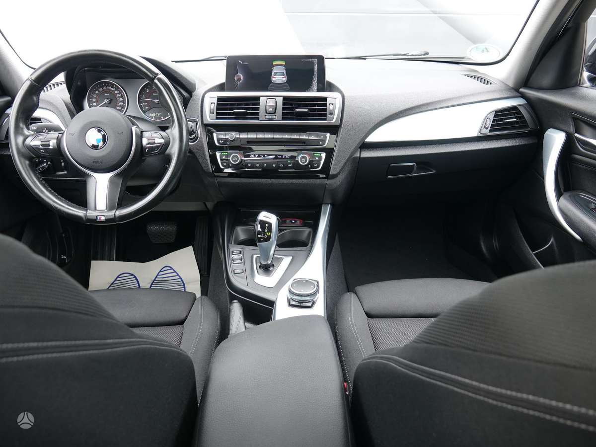 BMW 120, 1.6 l., hatchback
