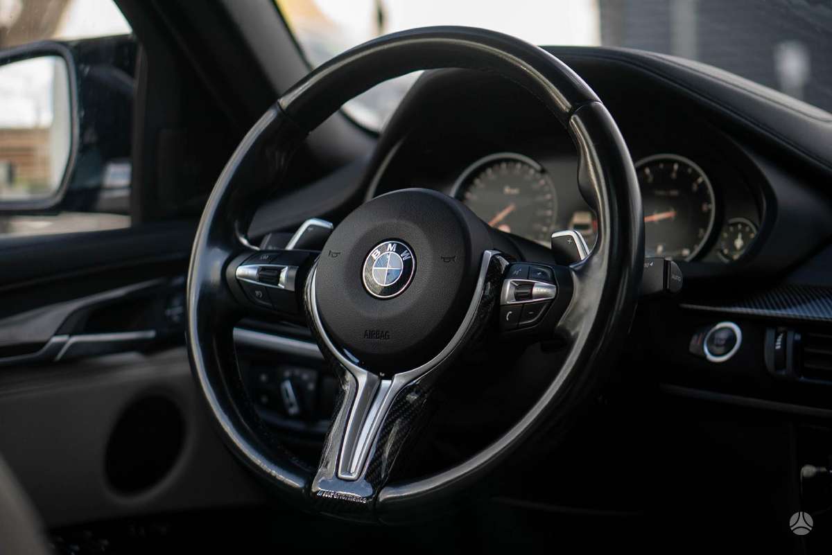 BMW X6, 2.0 l., off-road / crossover