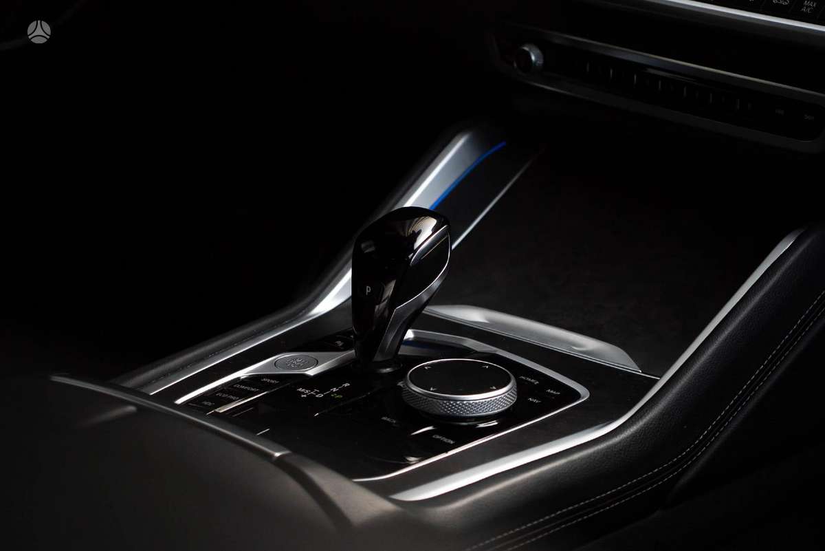 BMW X6, 3.0 l., off-road / crossover