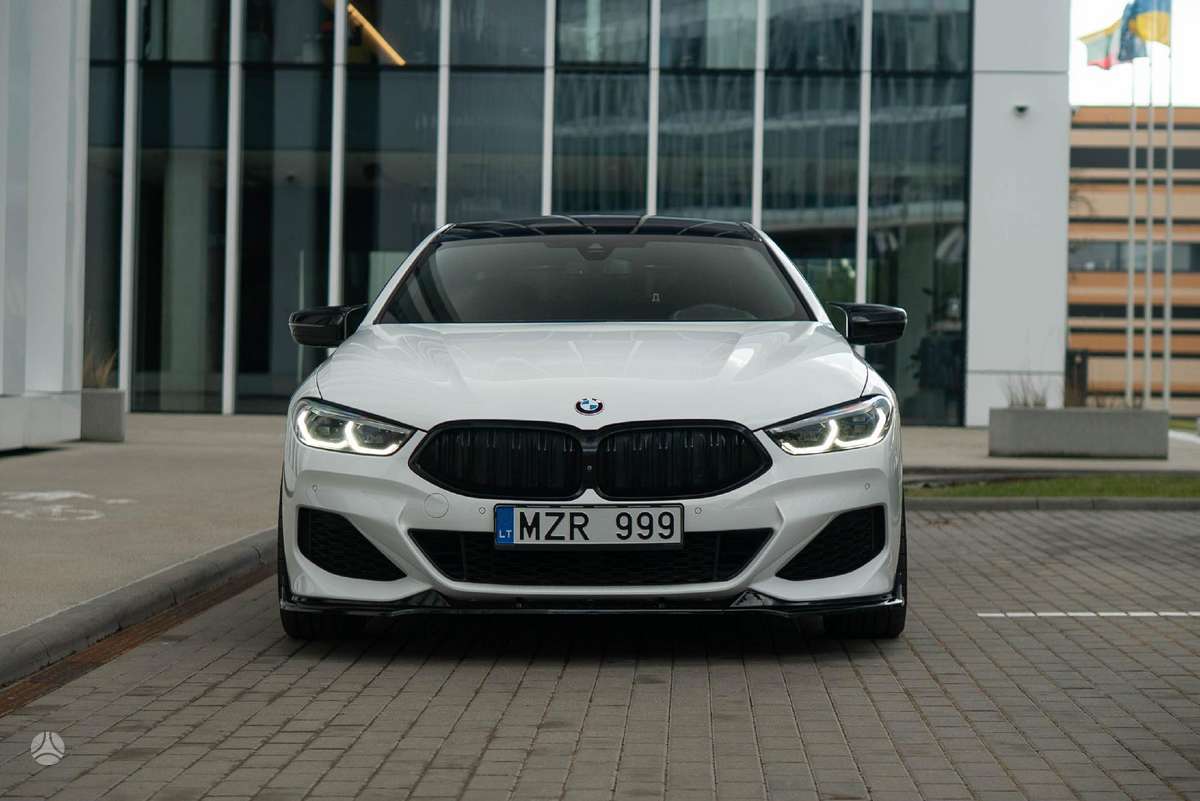 BMW 840, 3.0 l., Седан