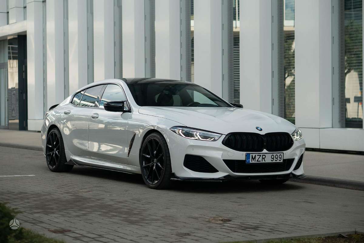 BMW 840, 3.0 l., Седан