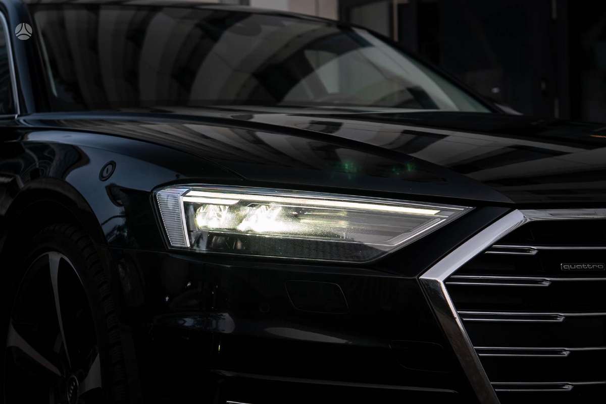 Audi A8 L, 3.0 l., Седан