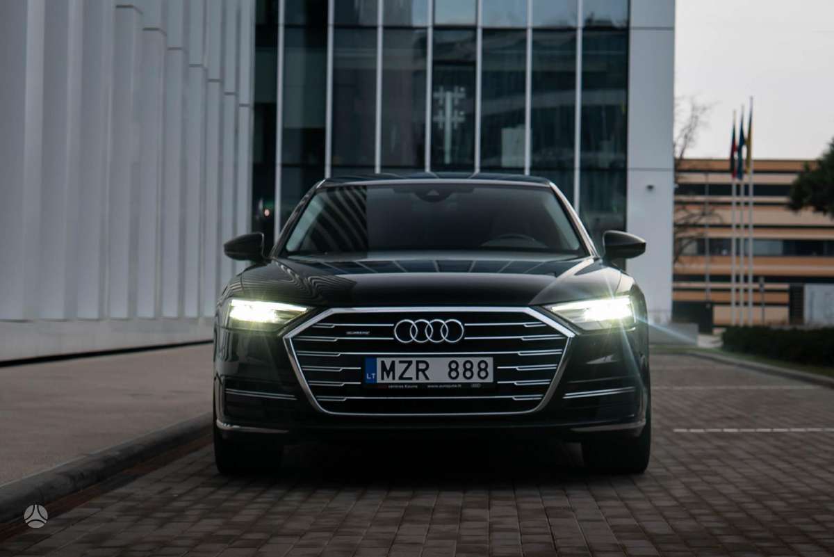 Audi A8 L, 3.0 l., Седан