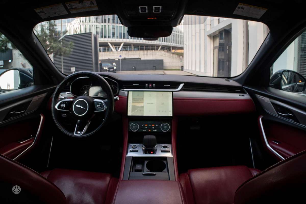 Jaguar F-Pace, 3.0 l., off-road / crossover