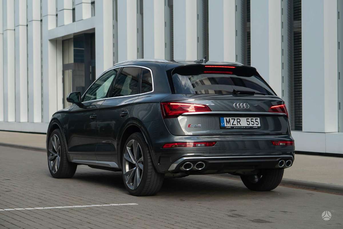 Audi Q5 Sportback, 3.0 l., off-road / crossover
