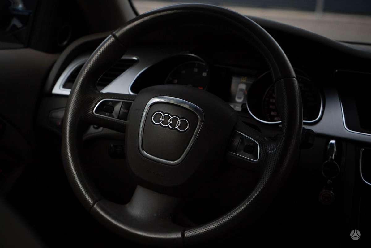 Audi A5, 2.0 l., kabrioletas