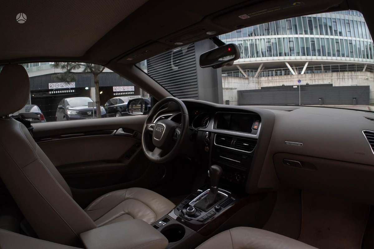 Audi A5, 2.0 l., kabrioletas