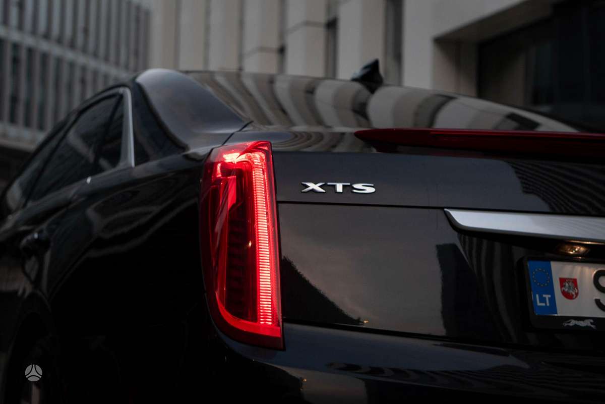 Cadillac XTS, 3.6 l., saloon / sedan