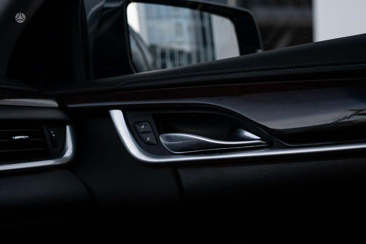 Cadillac XTS, 3.6 l., Седан